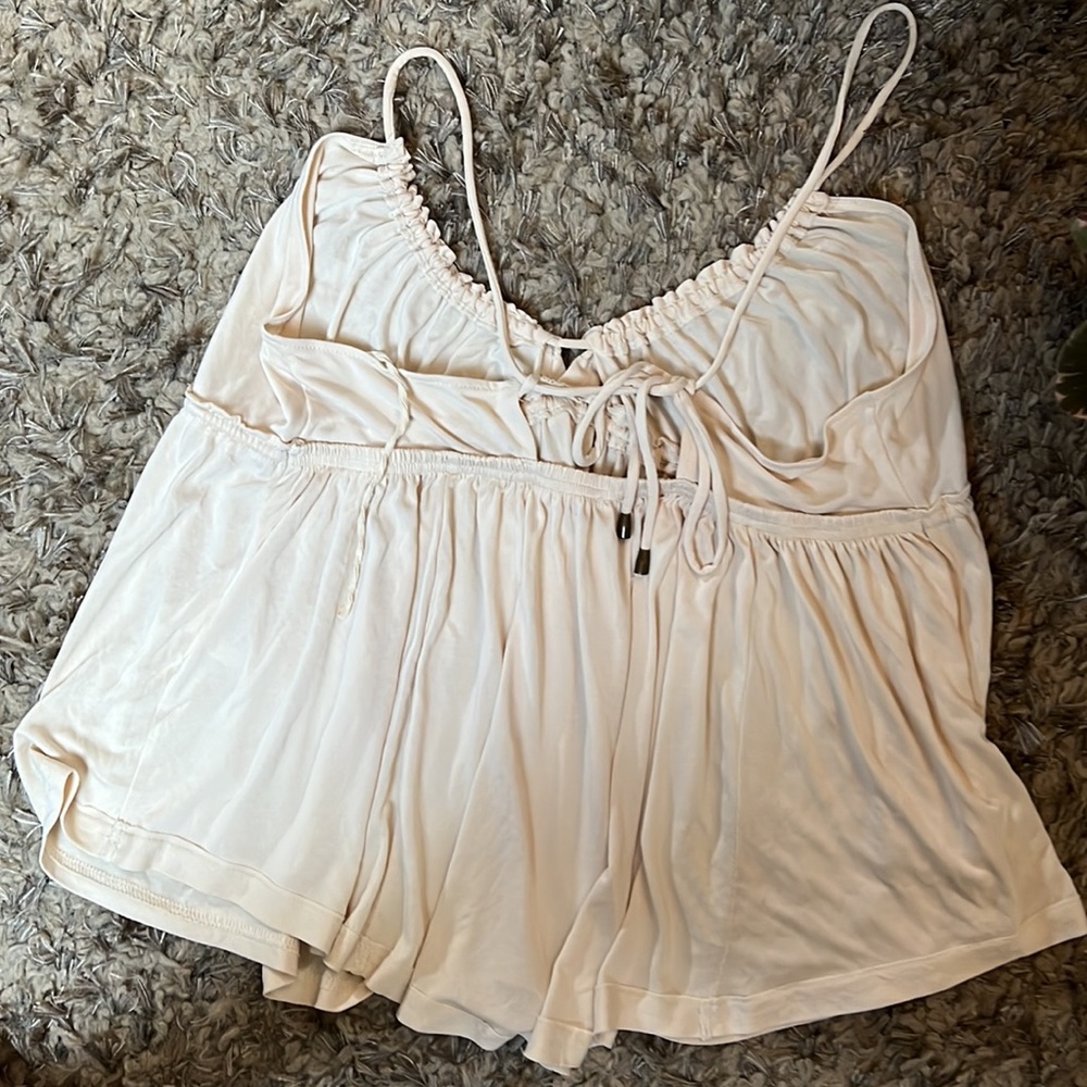 Worn once  XS adorable flowery silhouette soft appeal - Picture 4 of 5